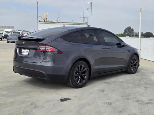 2022 Tesla Model X Base