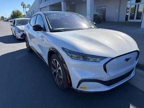 2022 Ford Mustang Mach-E Premium