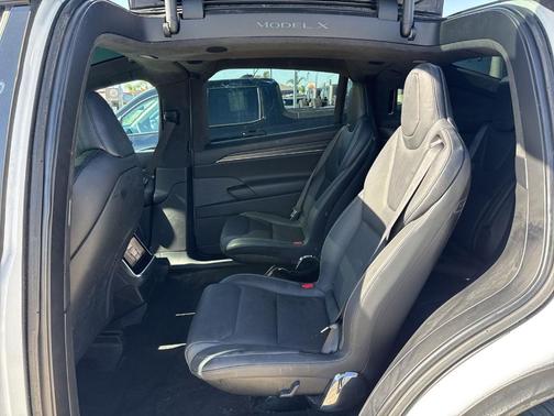 2022 Tesla Model X Plaid