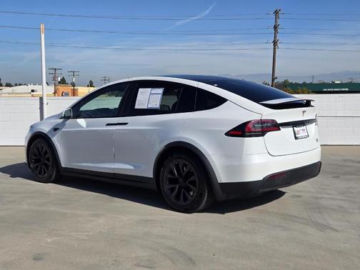 2022 Tesla Model X Plaid
