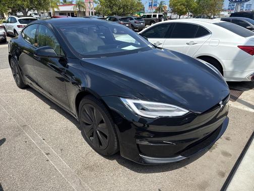 2022 Tesla Model S Base