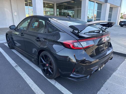 2023 Honda Civic Type R Base