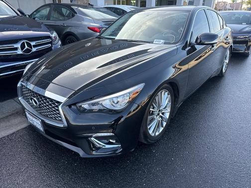 2023 INFINITI Q50 LUXE