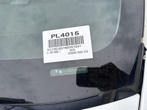 2021 Tesla Model 3 Standard Range Plus