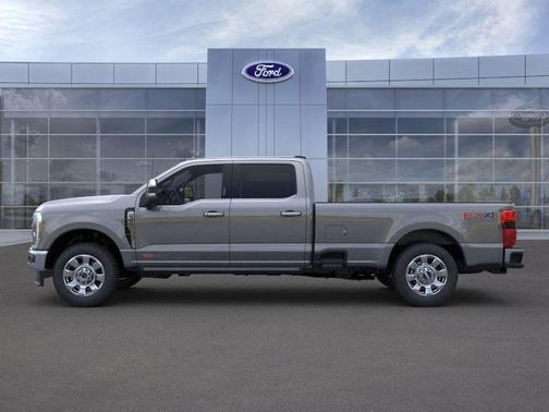 2025 Ford F-350 Lariat Super Duty