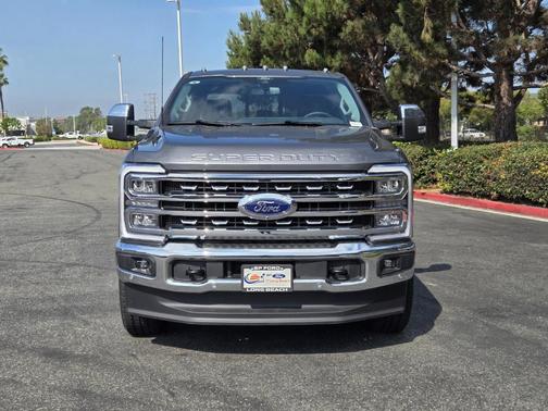 2025 Ford F-350 Lariat Super Duty