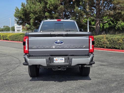 2025 Ford F-350 Lariat Super Duty