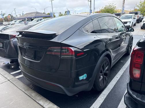 2023 Tesla Model X Standard Range