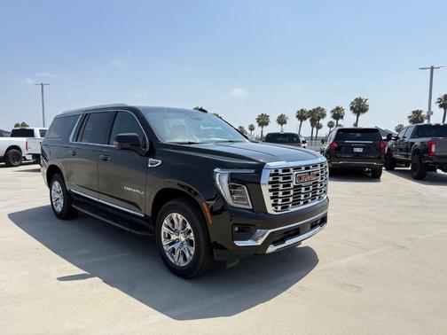 Onyx Black 2025 GMC Yukon XL Denali