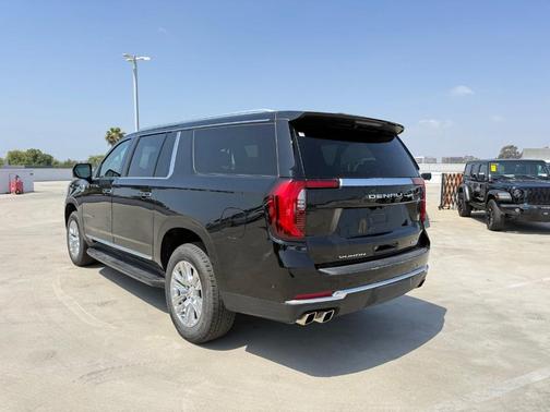 Onyx Black 2025 GMC Yukon XL Denali