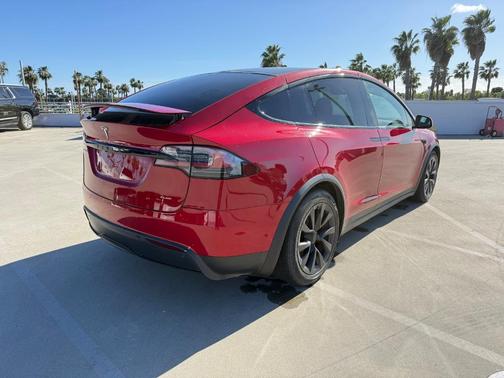 2022 Tesla Model X Plaid