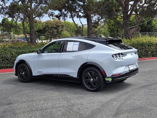 2022 Ford Mustang Mach-E California Route 1