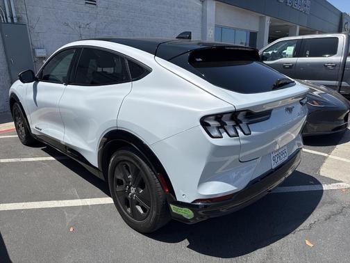2022 Ford Mustang Mach-E California Route 1