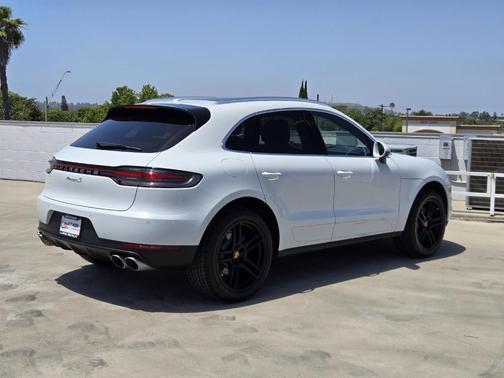 White 2021 Porsche Macan S