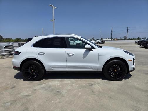 White 2021 Porsche Macan S