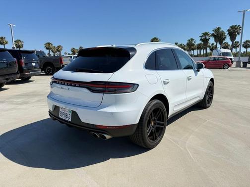 White 2021 Porsche Macan S