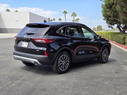 2025 Ford Escape PHEV