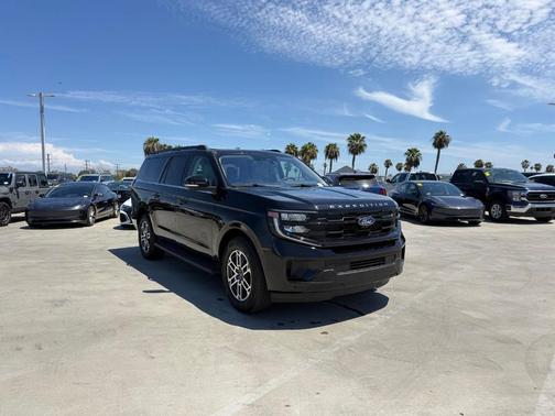 Black Metallic 2025 Ford Expedition Max Active