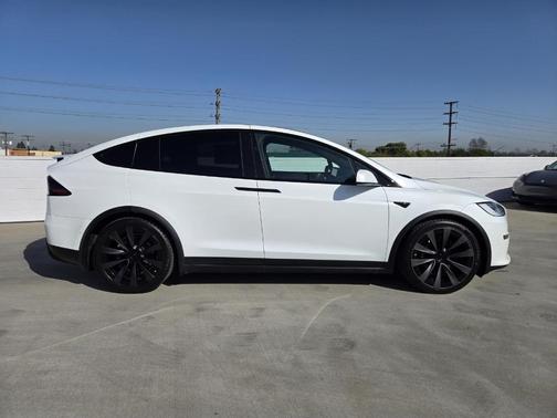 2022 Tesla Model X Plaid