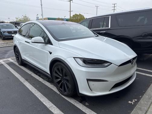 2022 Tesla Model X Plaid