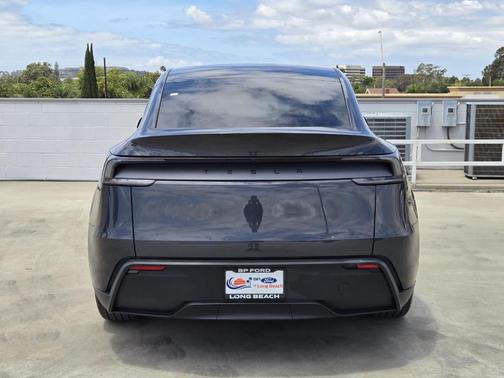 Black 2026 Tesla Model Y PREMIUM