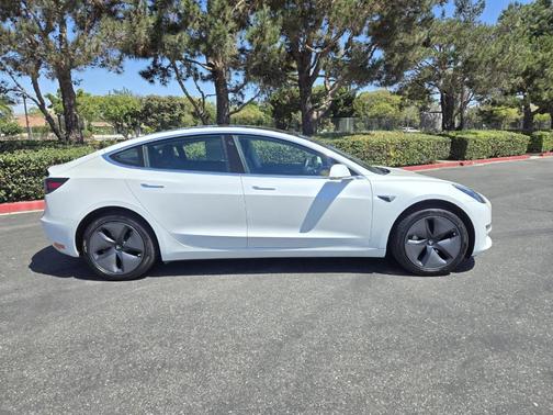 2020 Tesla Model 3 Standard Range Plus