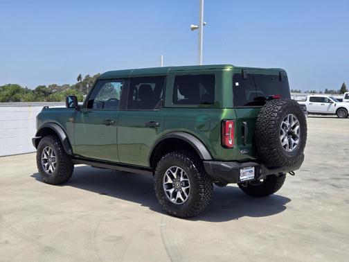 Green Metallic 2025 Ford Bronco Badlands