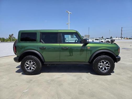 Green Metallic 2025 Ford Bronco Badlands