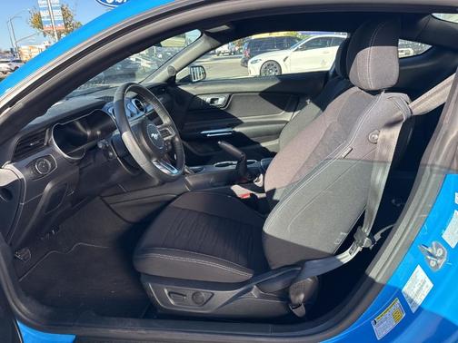 2022 Ford Mustang Mach 1