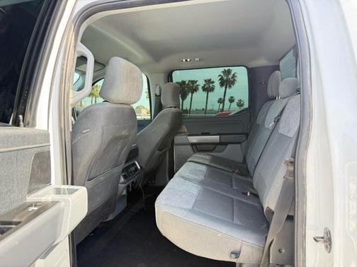 2022 Ford F-150 Lightning XLT