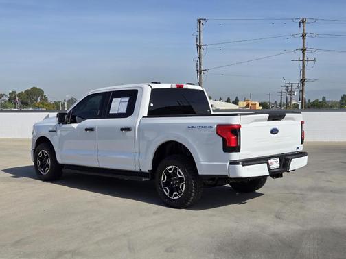 2022 Ford F-150 Lightning XLT