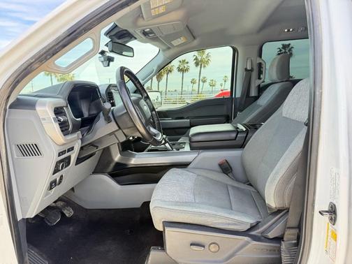 2022 Ford F-150 Lightning XLT