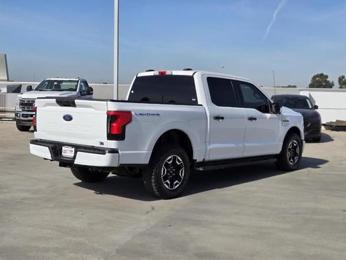 2022 Ford F-150 Lightning XLT