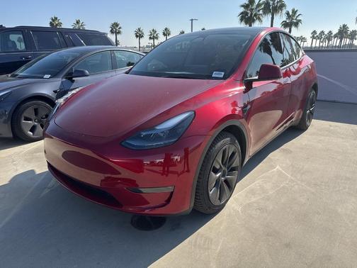 2025 Tesla Model Y Long Range