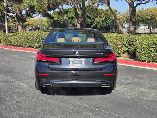 2023 BMW 530 i