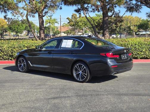 2023 BMW 530 i