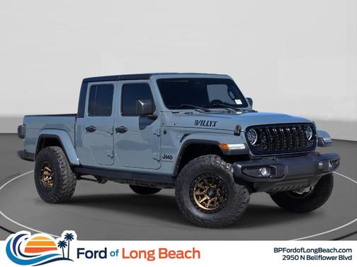 2024 Jeep Gladiator Sport
