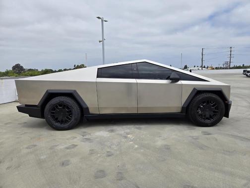 Silver 2024 Tesla Cybertruck Base