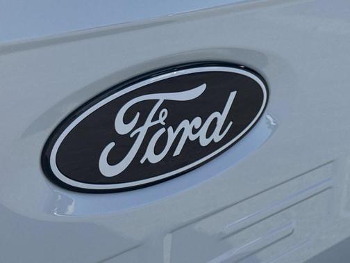 Oxford White 2025 Ford F-150 XL