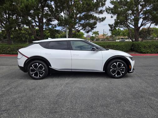 2022 Kia EV6 Wind
