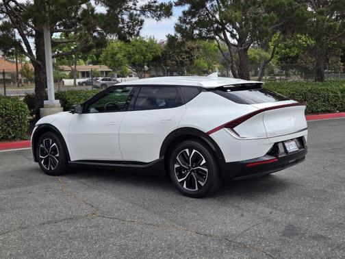 2022 Kia EV6 Wind