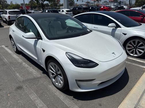 2023 Tesla Model 3 Base