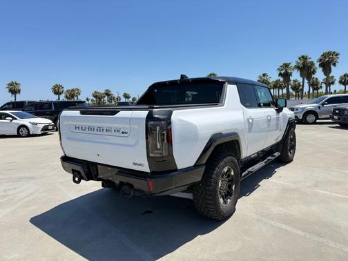 White 2023 GMC HUMMER EV Pickup 3X