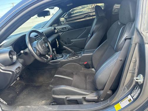2023 Toyota GR86 Premium