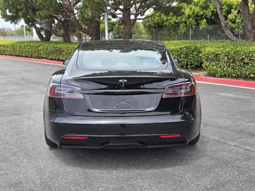 2021 Tesla Model S Long Range