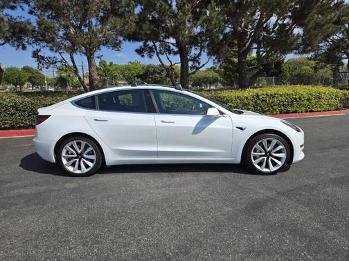 2020 Tesla Model 3 Standard Range Plus