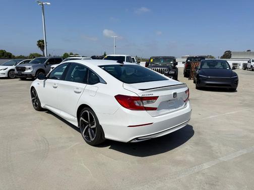 White 2022 Honda Accord Hybrid Sport