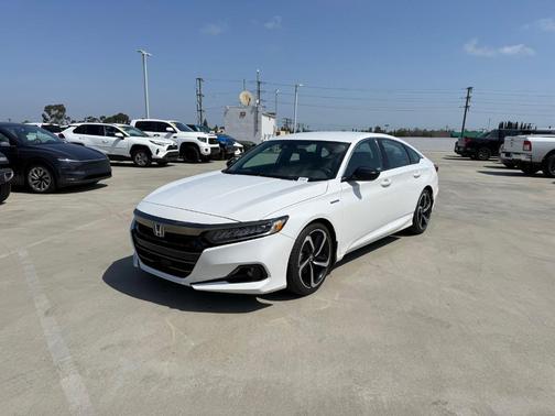 White 2022 Honda Accord Hybrid Sport
