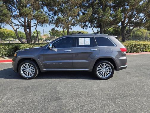 2017 Jeep Grand Cherokee Summit