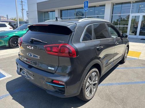 2022 Kia Niro EV S